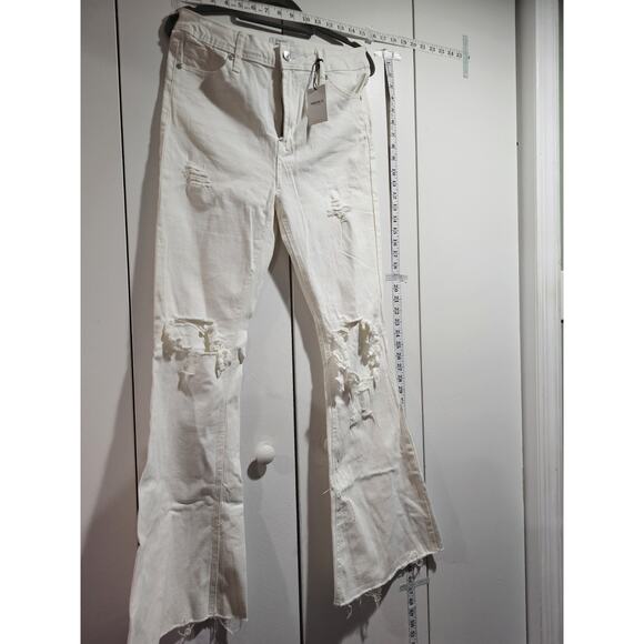 Forever 21 Slim Flare Jeans Women’s Size 28 Bleached Acid Wash Long Distressed - Picture 1 of 12